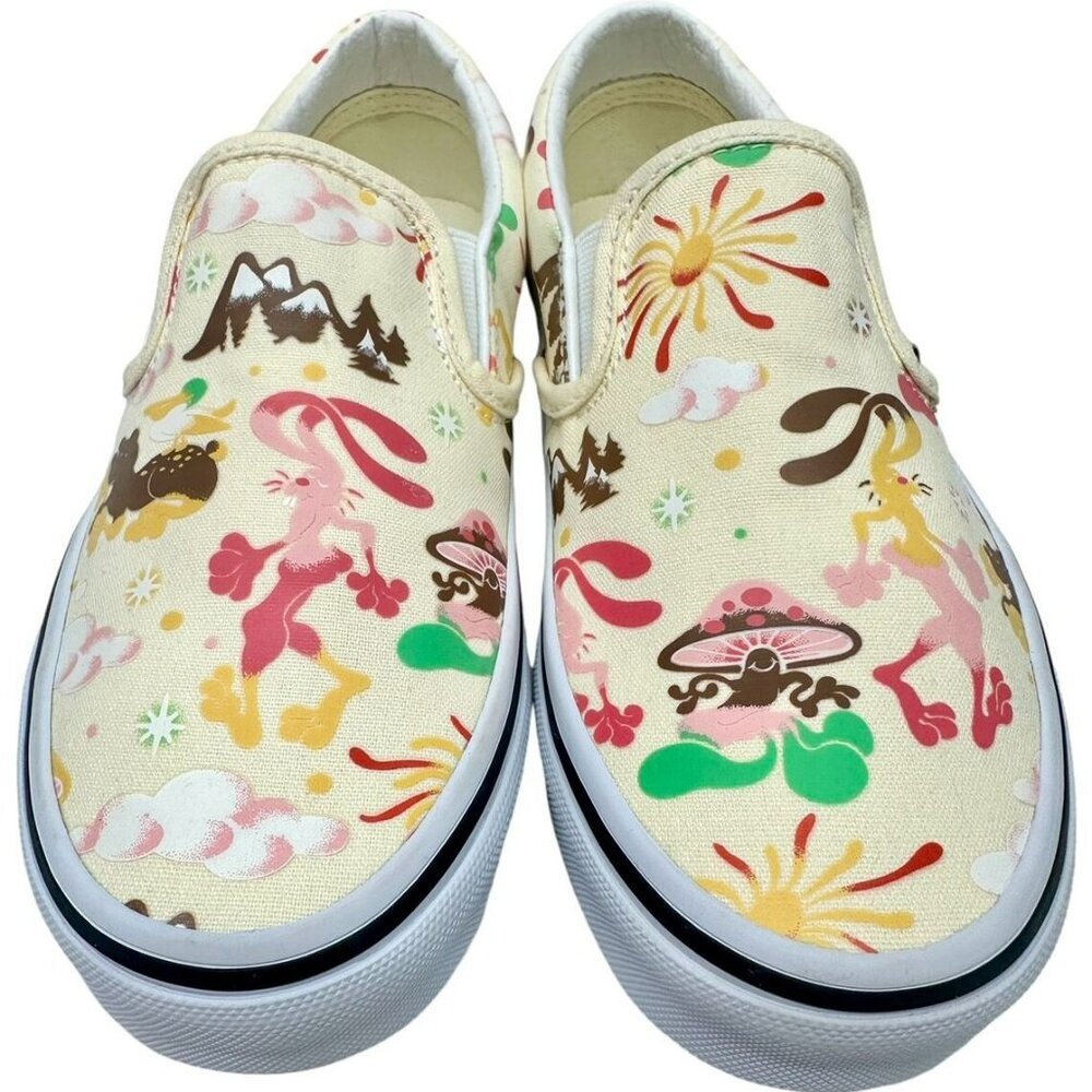 Vans Classic Slip-On (Get Outdoors Classic White). New. Mens Size: 10.5 & 11.5.